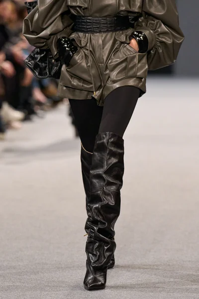 Look 76